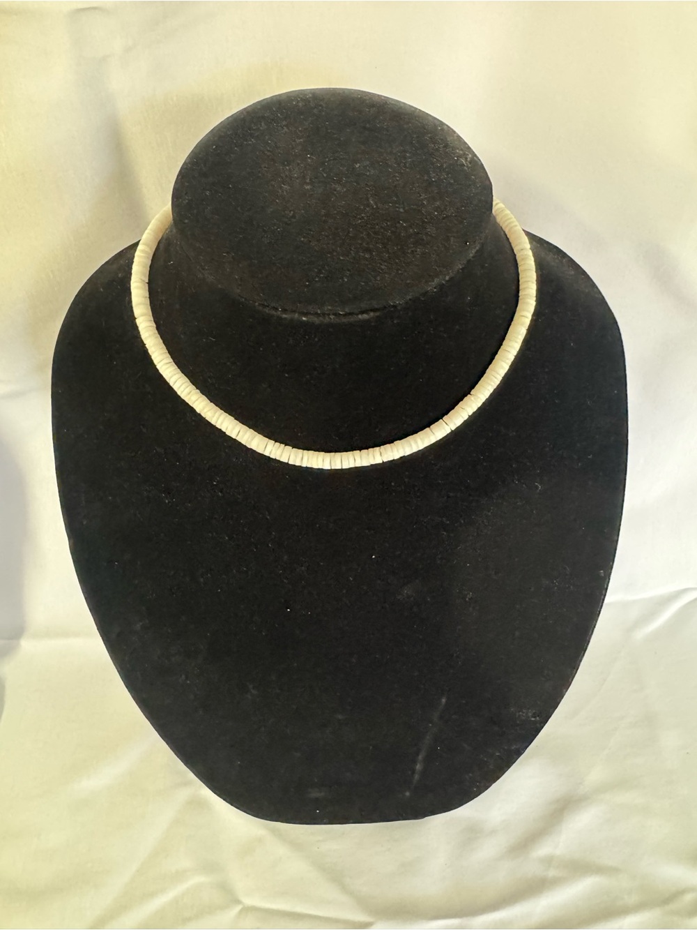 Classic Cream Heishi Bead Choker Necklace - Unbranded
